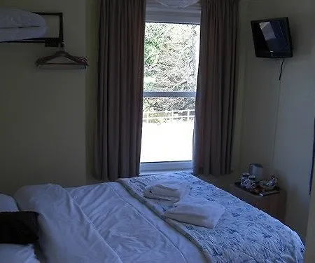 Babbling Brook Guest house 3*