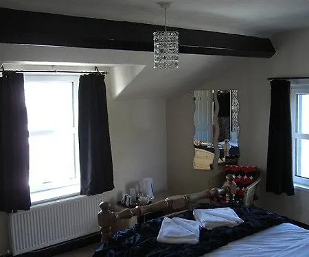 Babbling Brook Guest house 3*