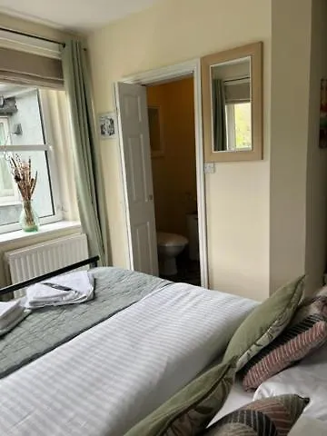 Babbling Brook كيسويك